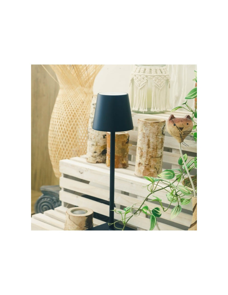 Candeeiro de Mesa LED com Design Moderno